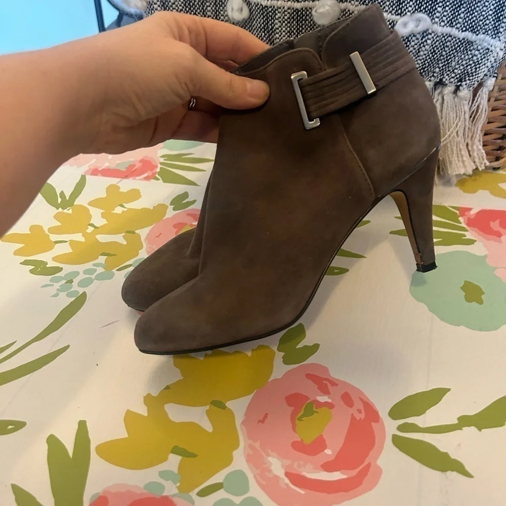 Vince Camuto Shoes | Vince Camuto Vinisha Bootie | Color: Gray | Size:6